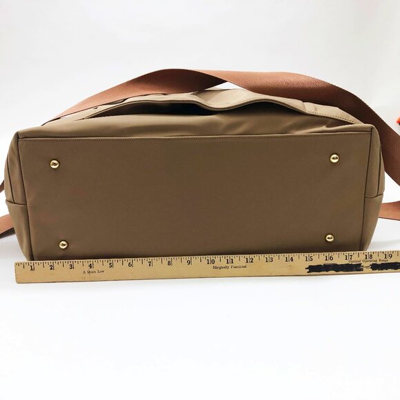 Jen and Co Taupe Weekender Nylon Bag with Trolley Sleeve 19 x 11 x 7 inches - Picture 4 of 11